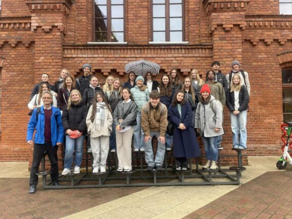 Bild5-Manufaktura Gruppenild